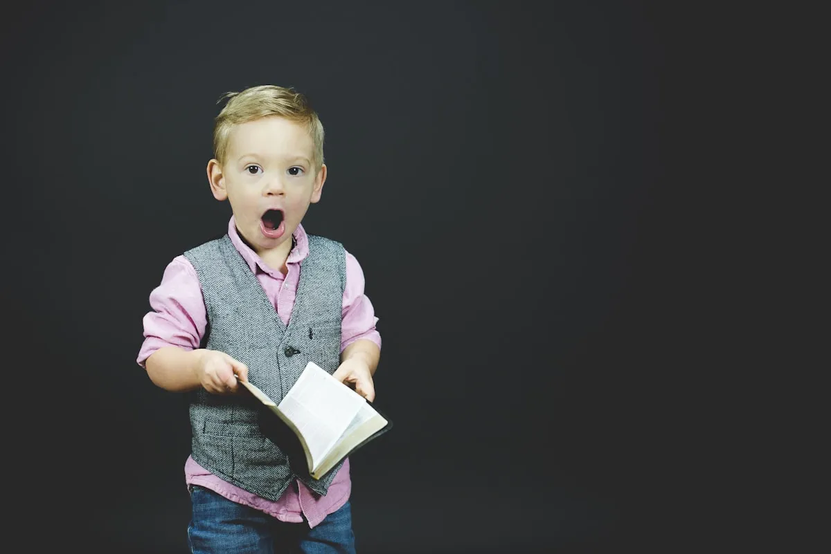Enfant utilisant une tablette